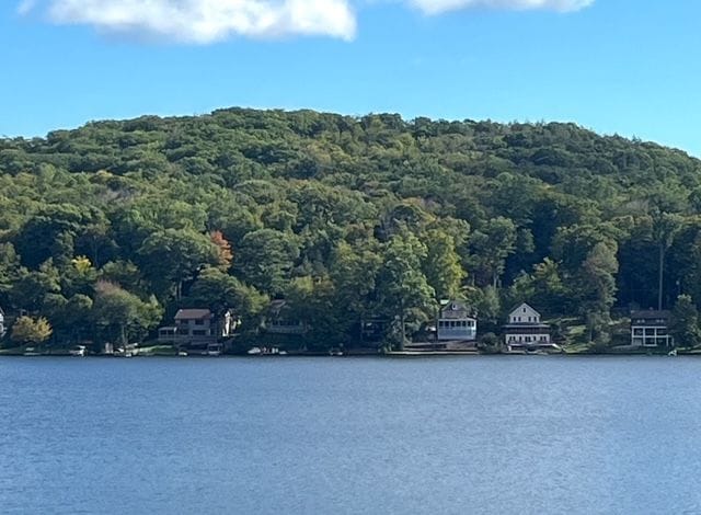 Photo - 880 W Wakefield Blvd