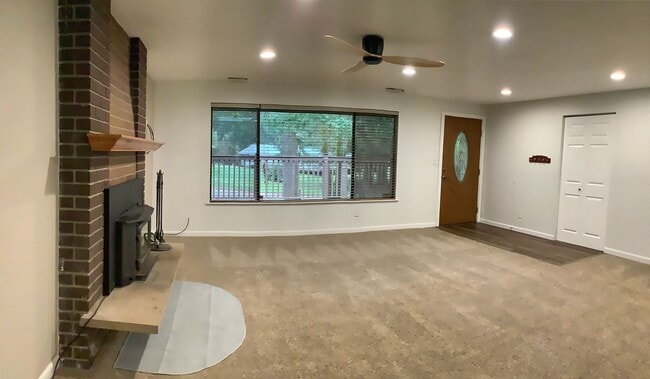 Photo - 1 STORY RAMBLER 3 BED 1.5 BATH IN PORT ORCHARD