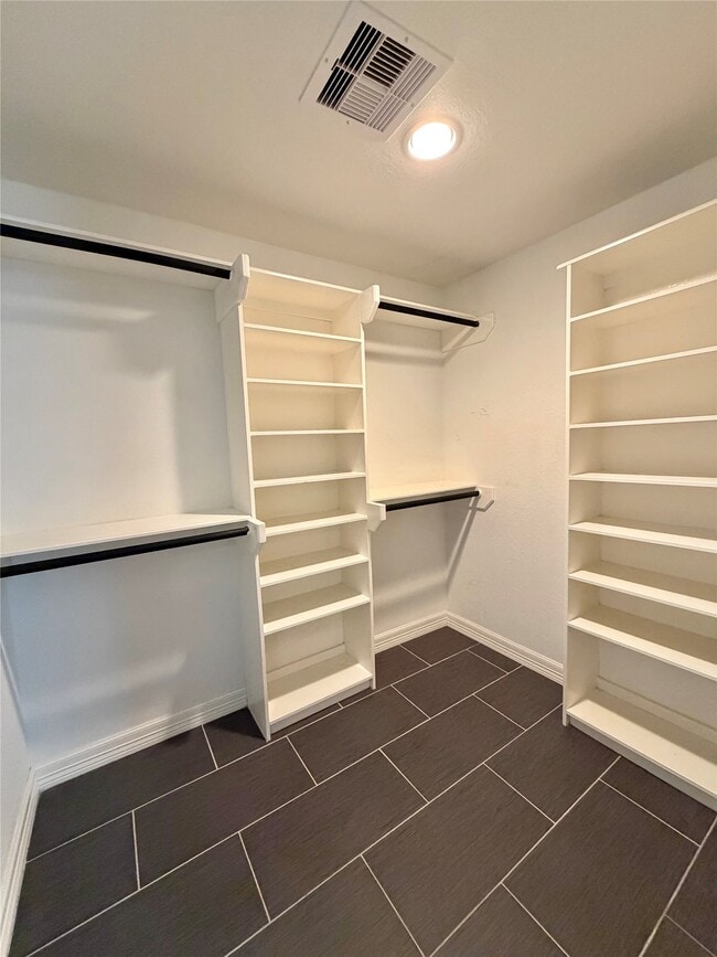 Building Photo - 1932 N Avenue H