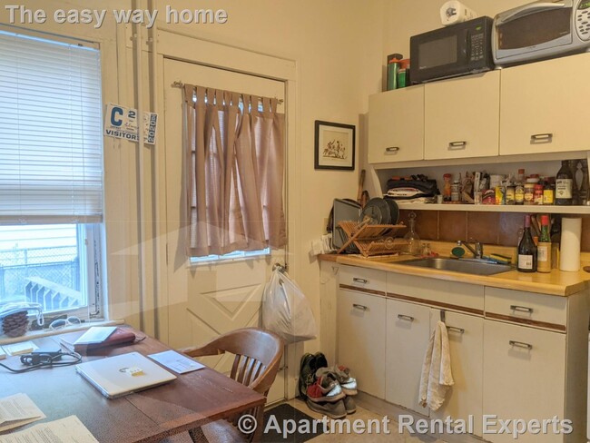 Photo - 2 Evergreen Square Unidad #1