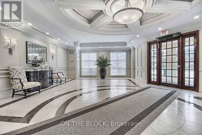Photo - 3085 Bloor St W Unit 112