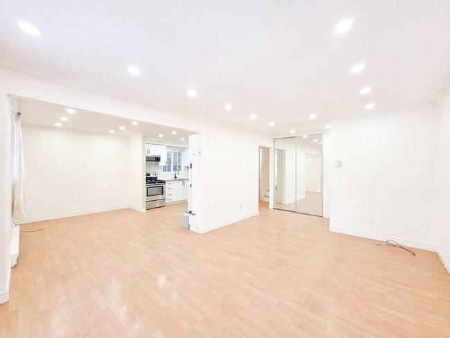 Photo - Stunning Main-Level Bungalow (3 Bed, 1 Bath) Unit MAIN