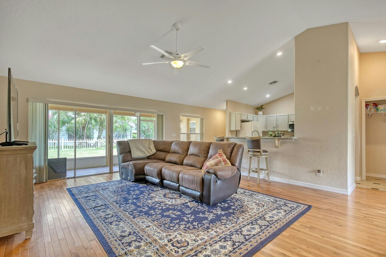 Photo - 2117 Pumpkin Pl NE