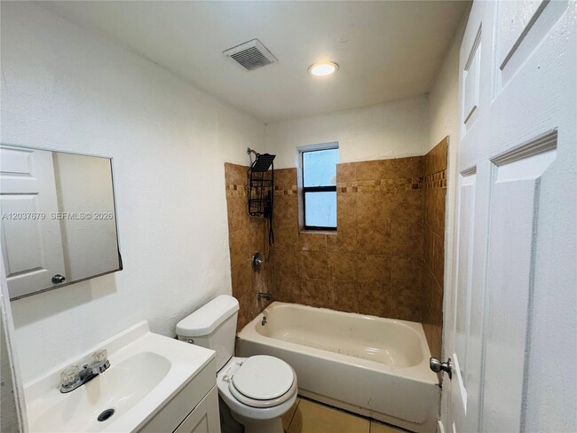 Photo - 536 SW 6th Terrace Unit 536