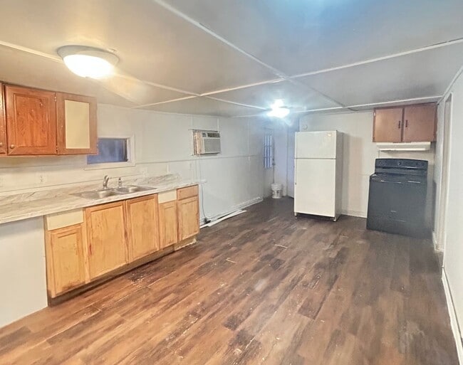 Photo - Available Now! Rent this affordable 3 bedroom home in Aiken!