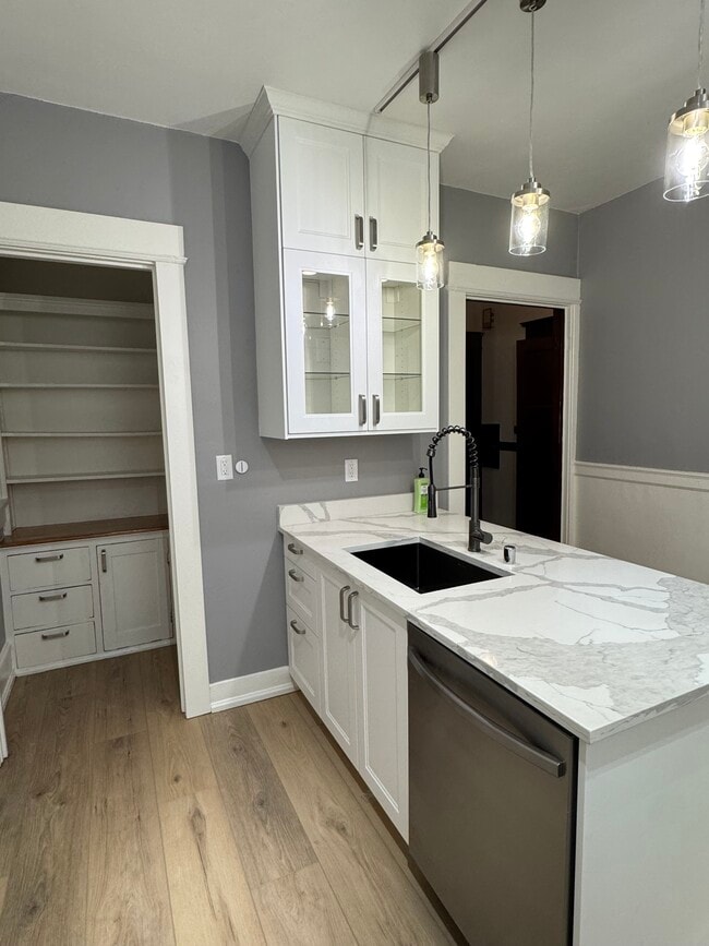 Photo - 2990 S Wentworth Ave