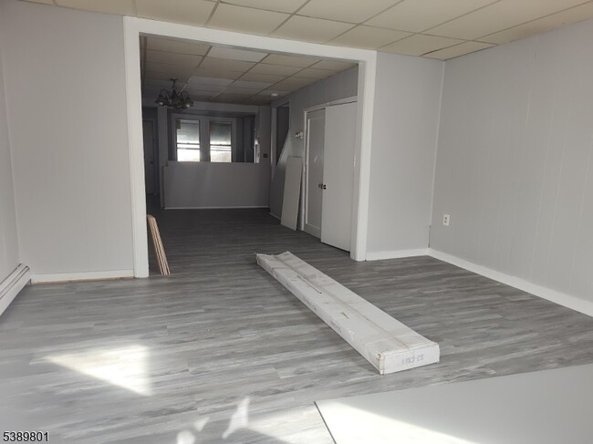 Photo - 243 Mercer St