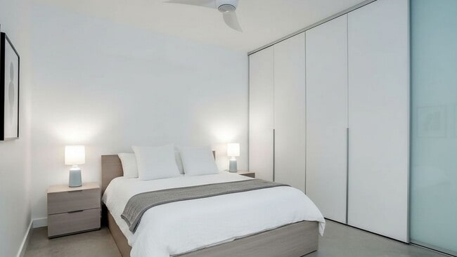 Building Photo - 49 King St Unit 4