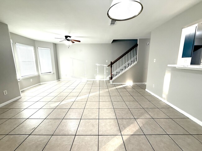 Photo - 3032 La Estancia Ln