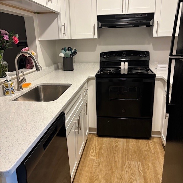 Photo - Earle of Warwick Square