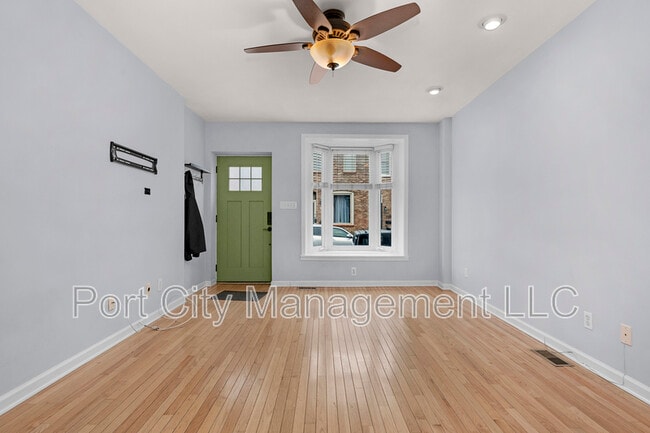 Photo - 702 S Bouldin St