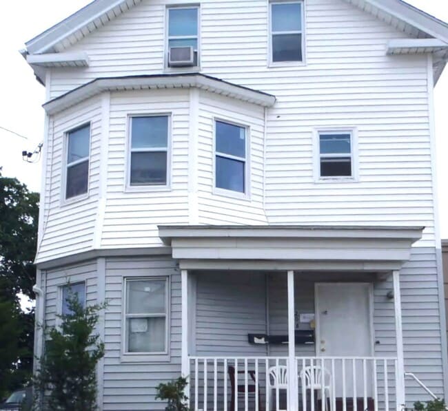 Photo - 208 Sherburne St Apartment Unit 3
