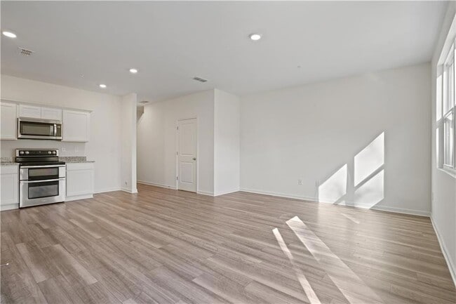 Photo - 541 Magnolia Cir