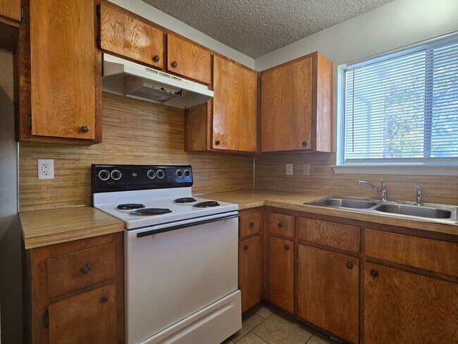 Photo - SECTION 8/HUD - WATER INCLUDED - COMING SOON! Unit 1309 Quail Circle - B