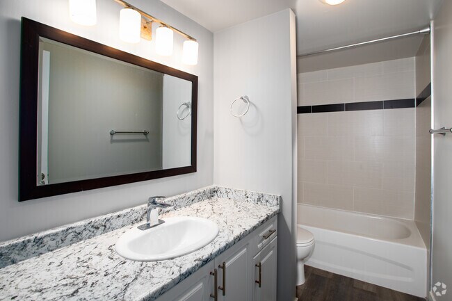 3BR, 1BA - 1,000 SF - Bathroom - Mountain Park Residences