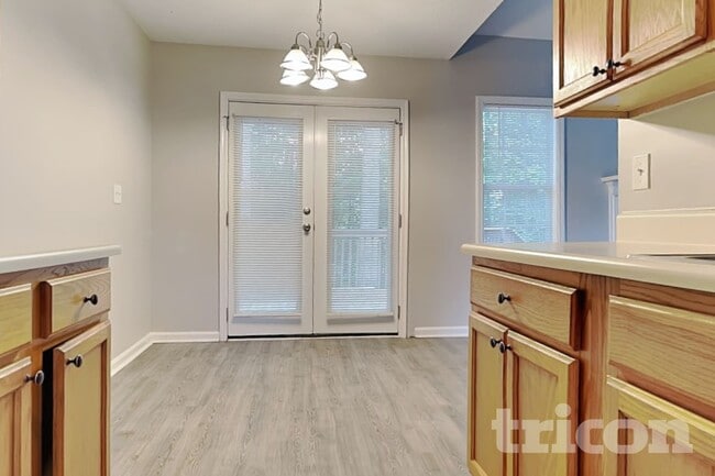 Photo - 37 Abbotsford Dr