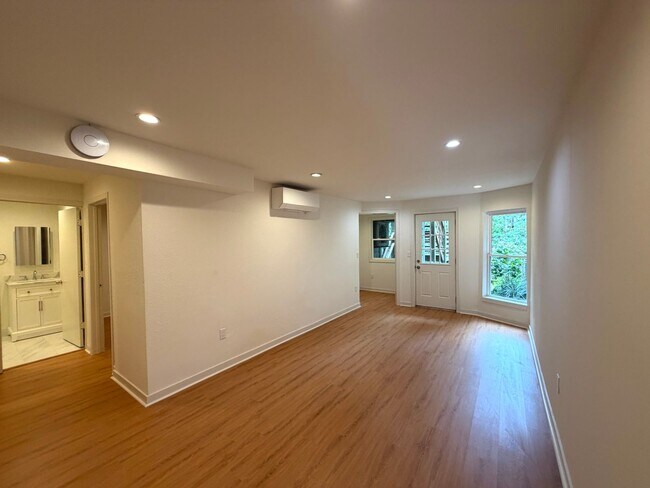 Photo - 1670 Page St Unit 1670 A