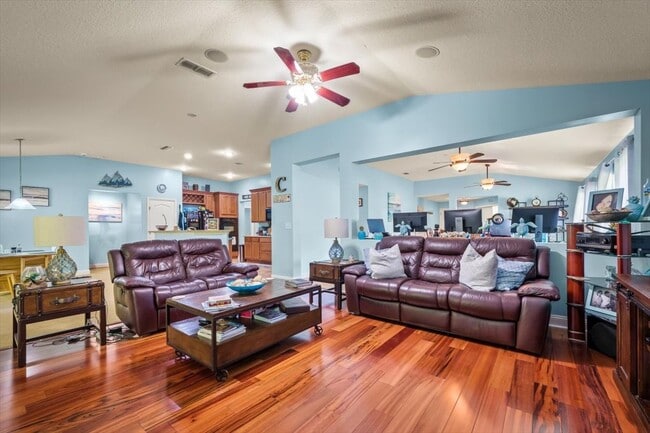 Photo - 11829 Carolwood Ln