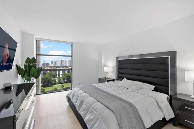 Photo - 2 bedroom in Aventura FL 33180