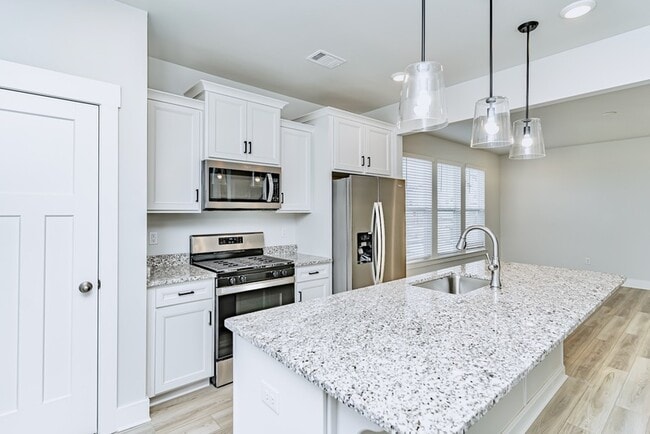 Photo - 114 Marston Ln