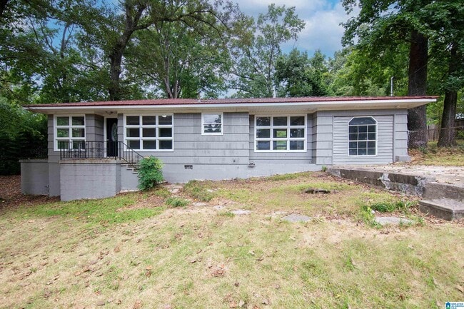 Building Photo - 656 Kenwood Dr