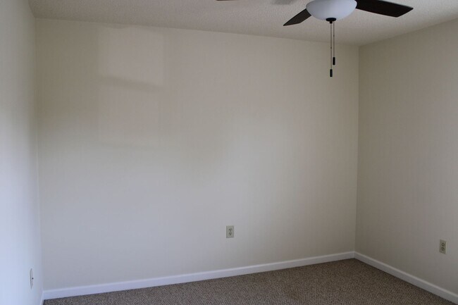 Photo - 109 Twin Hills Rd