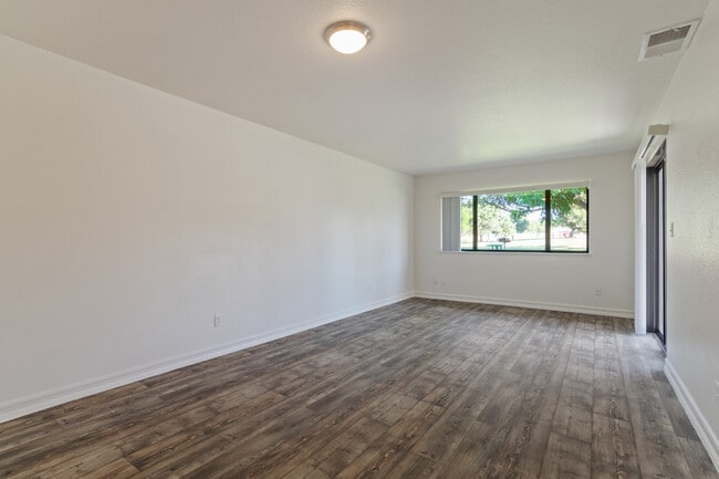 Miramar Townhomes - Military Housing