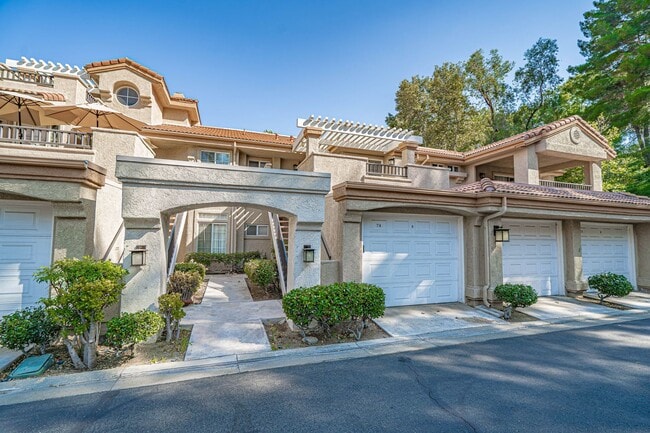 COMING SOON! 1 Bedroom Condo for Rent in V... - COMING SOON! 1 Bedroom Condo for Rent in V...