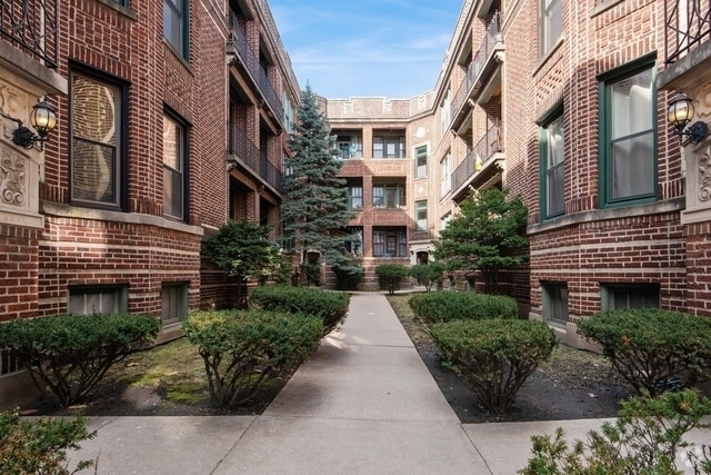 Building Photo - 5456 S Kimbark Ave Unit 2W Rental