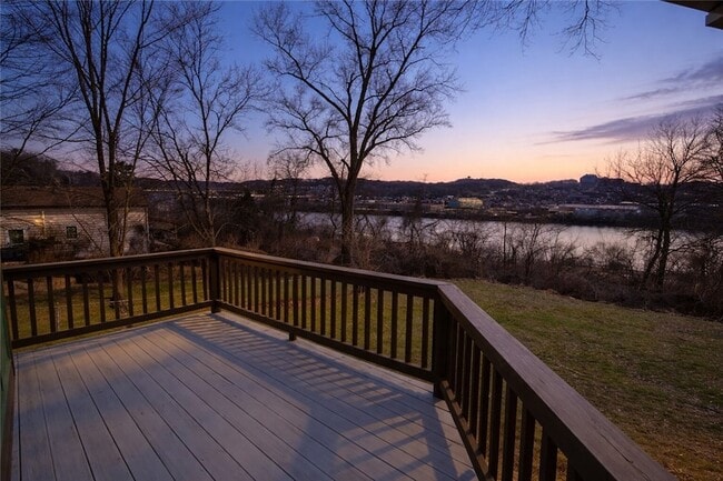 Photo - 107 Shoup St Unit 2