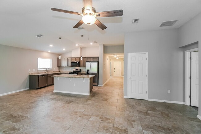 Photo - 194 Flach Dr