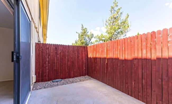 Photo - 1246 N Barzona Ave Unidad G