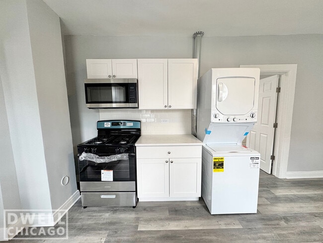 Photo - 1546 W Walton St Unit 1