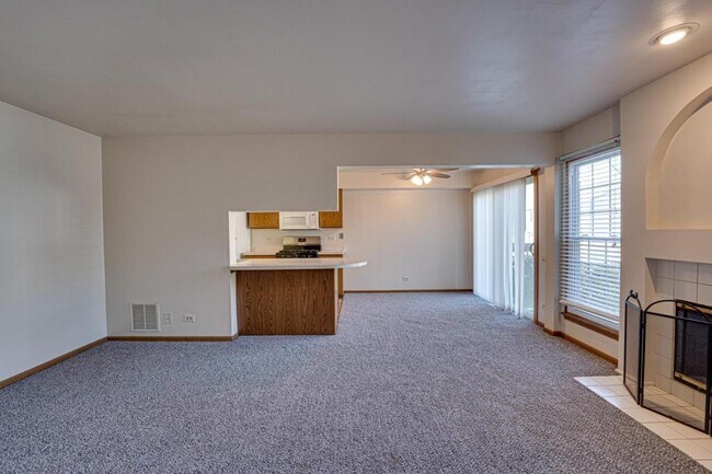 Photo - 196 Park Ridge Ln