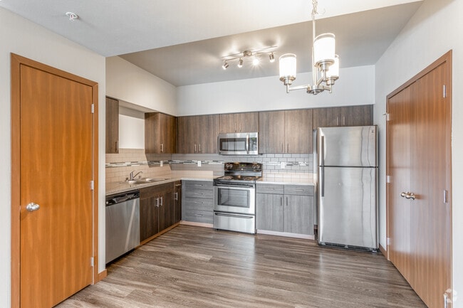 3BR, 2BA - 1,202 SF