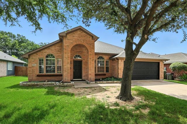 Photo - 2502 Blue Holly Dr House
