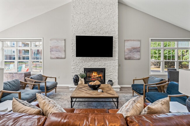 The Landmark At Hatchery Hill Clubhouse - The Landmark at Hatchery Hill