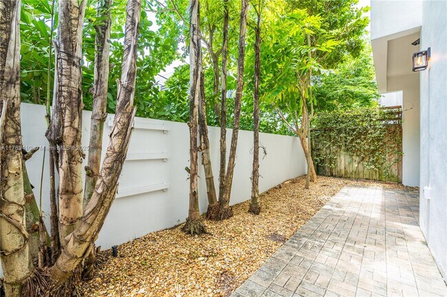 Photo - 3318 Day Ave