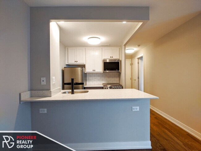 Photo - 5910 N Sheridan Rd Unit 506