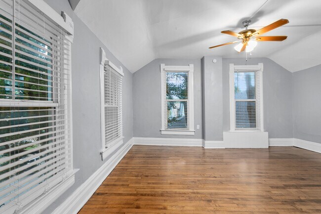 Photo - 4132 Locust St
