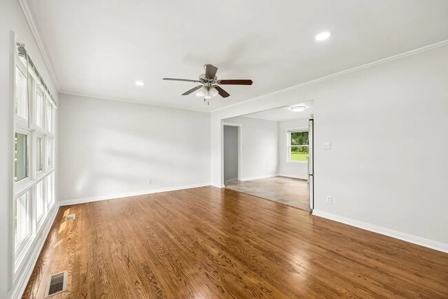 Photo - 202 Jackson Heights Rd