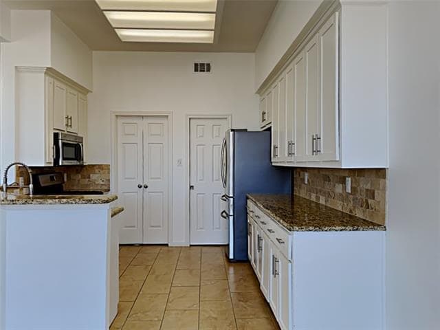 4322 Duck Pond Ln