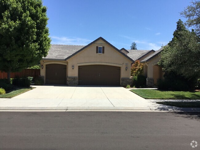 Building Photo - Welcome to Harlan Ranch!!! Rental