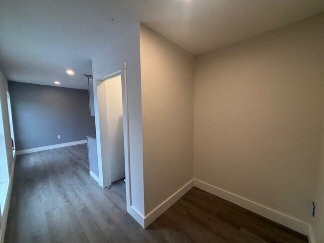 676 Main St Unit 2A