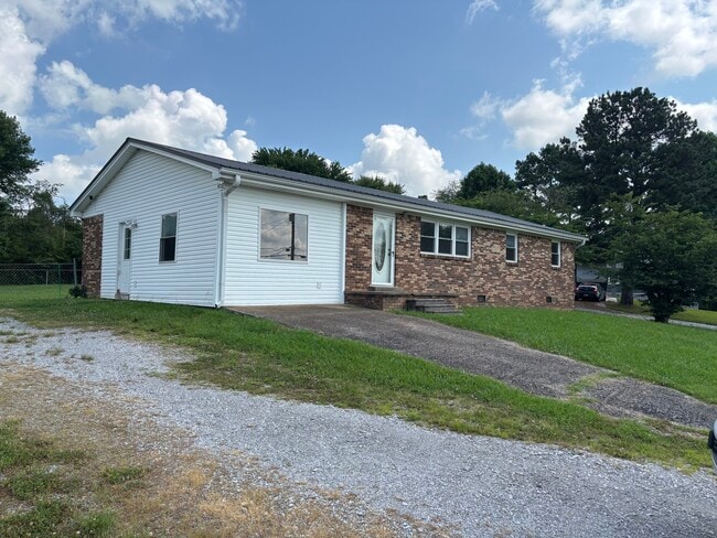 Photo - 1307 Allen Rd House