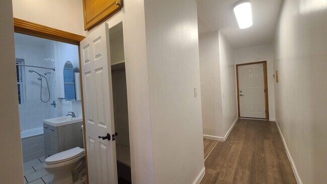 Photo - 15 Hopkins Ave