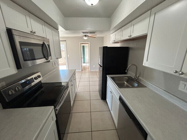 Photo - 6046 W Townley Ave