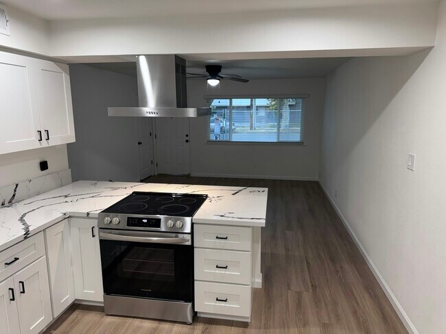 Photo - 2118 N Glenn Ave Unidad 2118 N. Glenn Ave