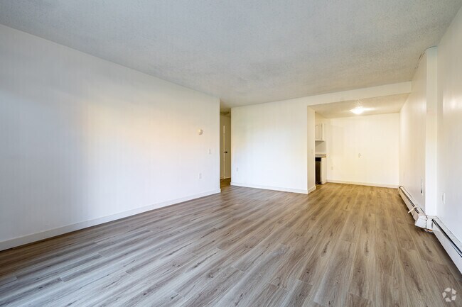1 chambre, 1 salle de bain - 630 pi2 - Salon - Applewood Village