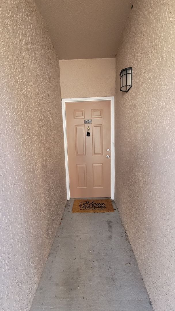 Photo - The Villas Condominiums  2/2 AVAILALBE NOW!